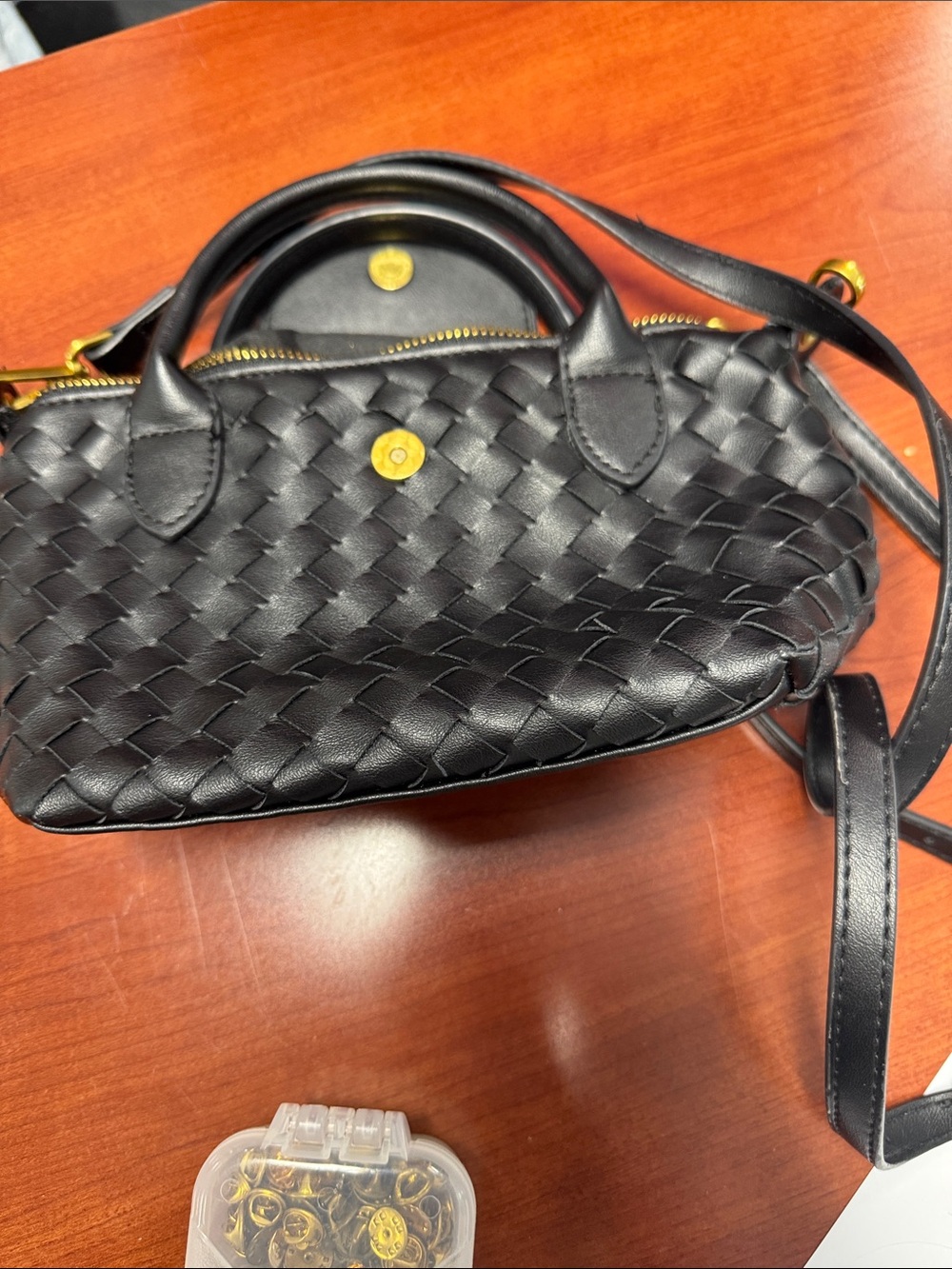 Expressions nyc woven purse // 083060